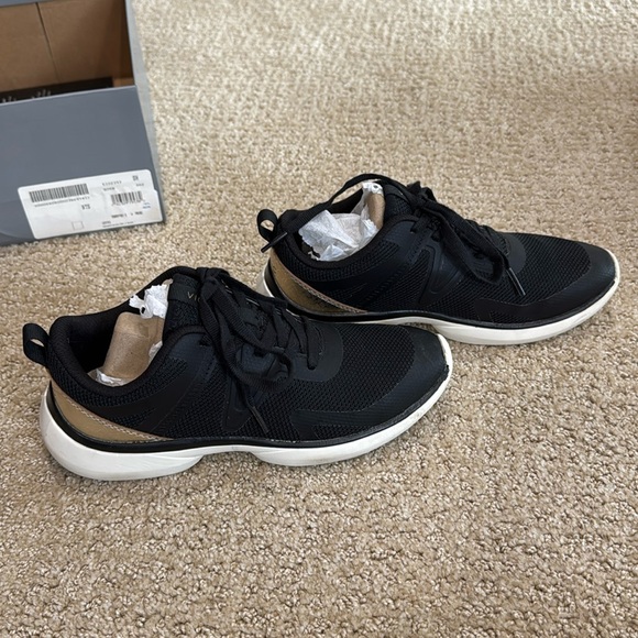 Vionic leyo sneaker - Picture 9 of 13